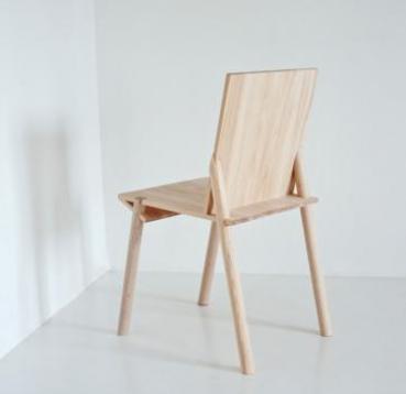 Num. 4 chair