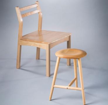 Chair and stool by Yoshimitsu Motoyama