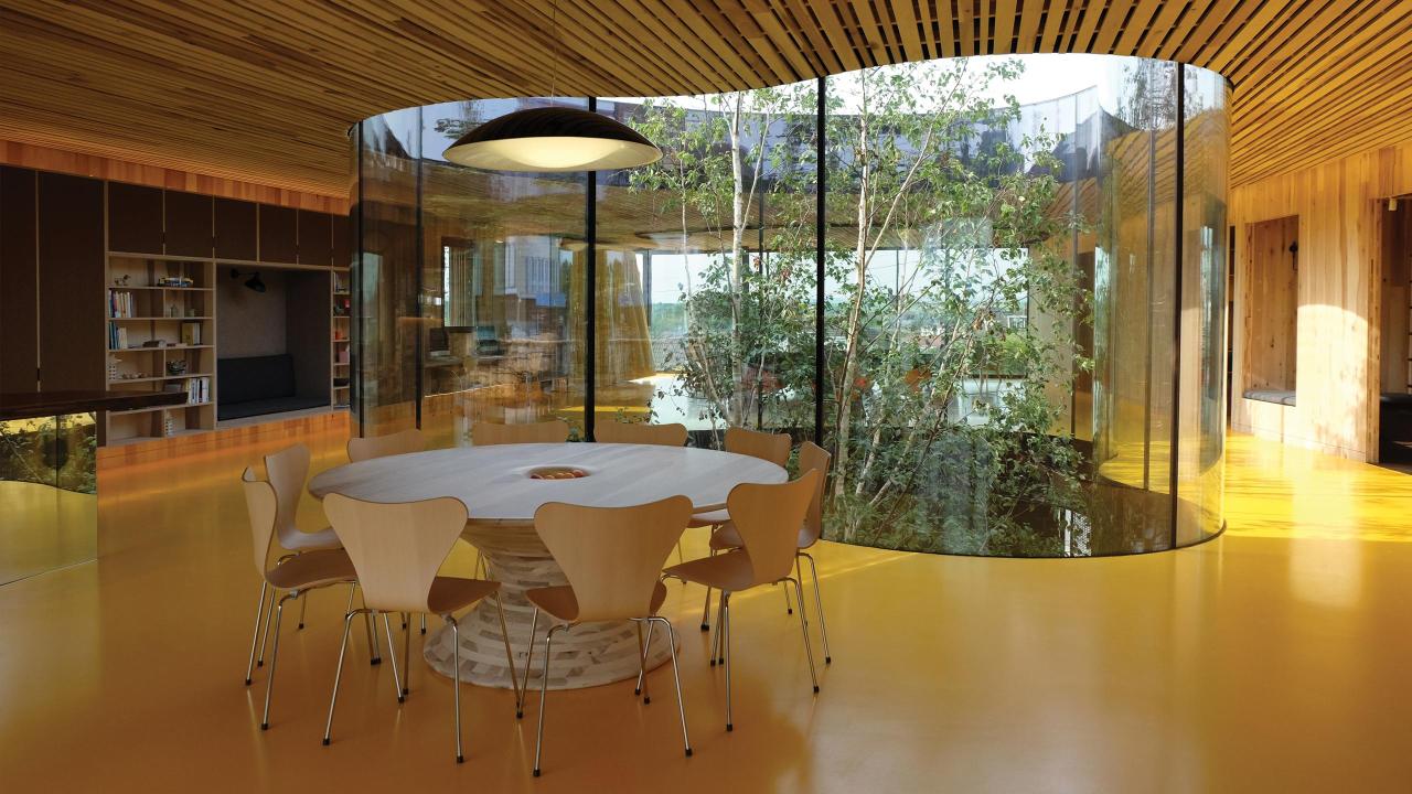 Maggies_building_dRMM_CLT tulipwood