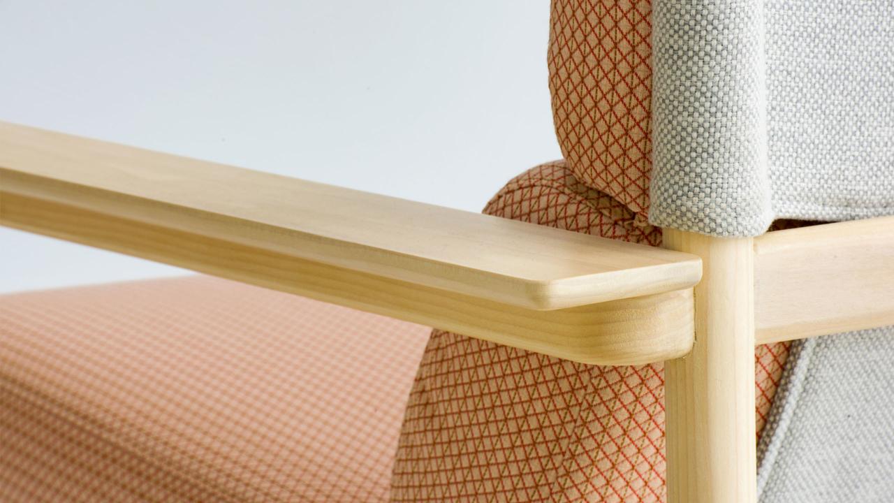 Bilgola_Cherry_Tulipwood_AHW_1258_carousel.jpg