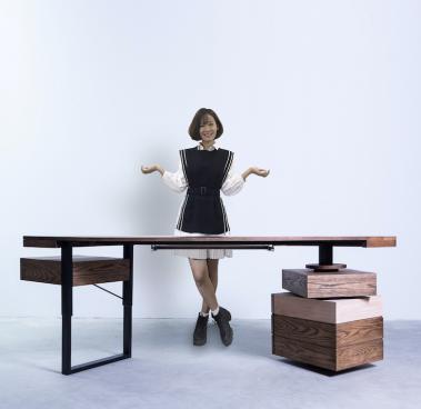 smart desk post 7-1 square thumbnail