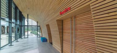 Erasmus-Student-Pavilion_Gerard-Frishert-_Red-oak-(2)_landthumb.jpg